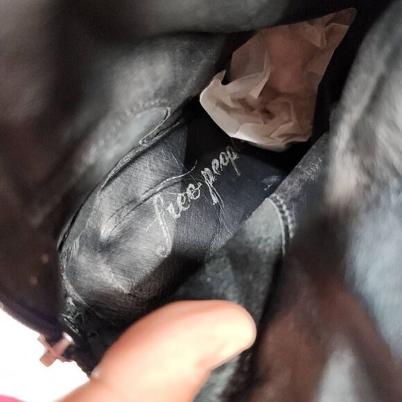 Free People Size 39 US 8.5 Cecile Black Suede Heeled Career Ankle Boots Zip Clos - Picture 8 of 9